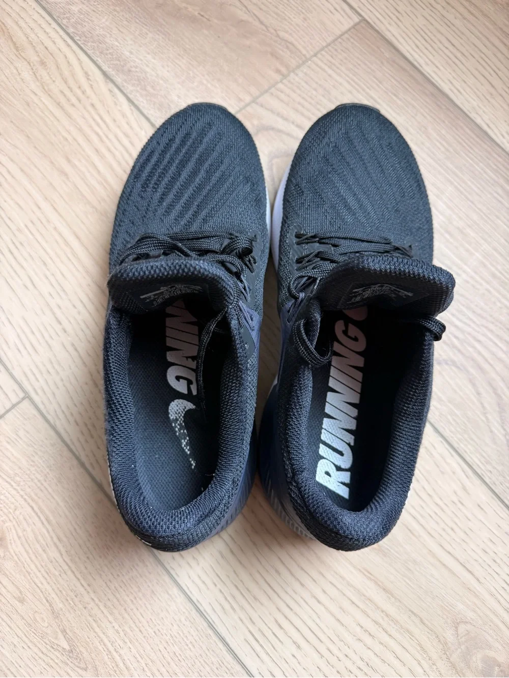 Nike Zoom Structure 22 Womens Running Shoes Size 9